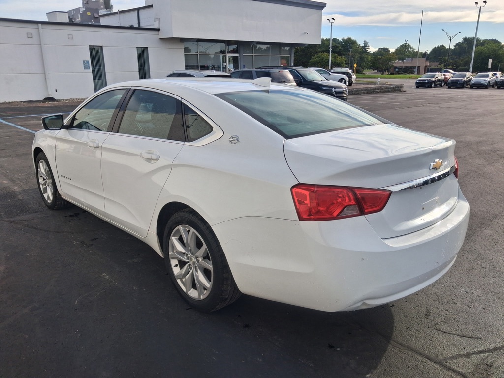 Photo 3 of this CHEVROLET IMPALA