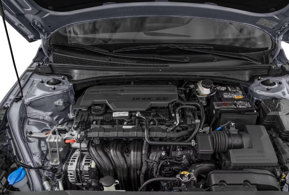 Photo 11 of this HYUNDAI ELANTRA