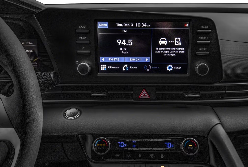 Photo 5 of this HYUNDAI ELANTRA
