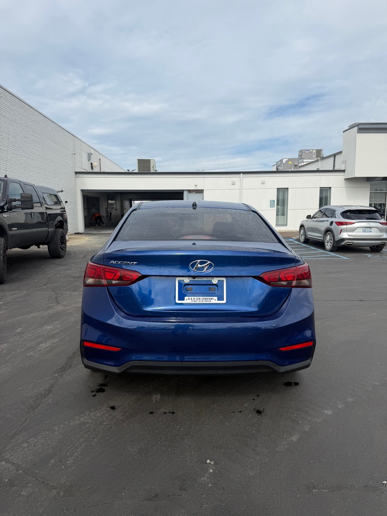 Photo 4 of this HYUNDAI ACCENT