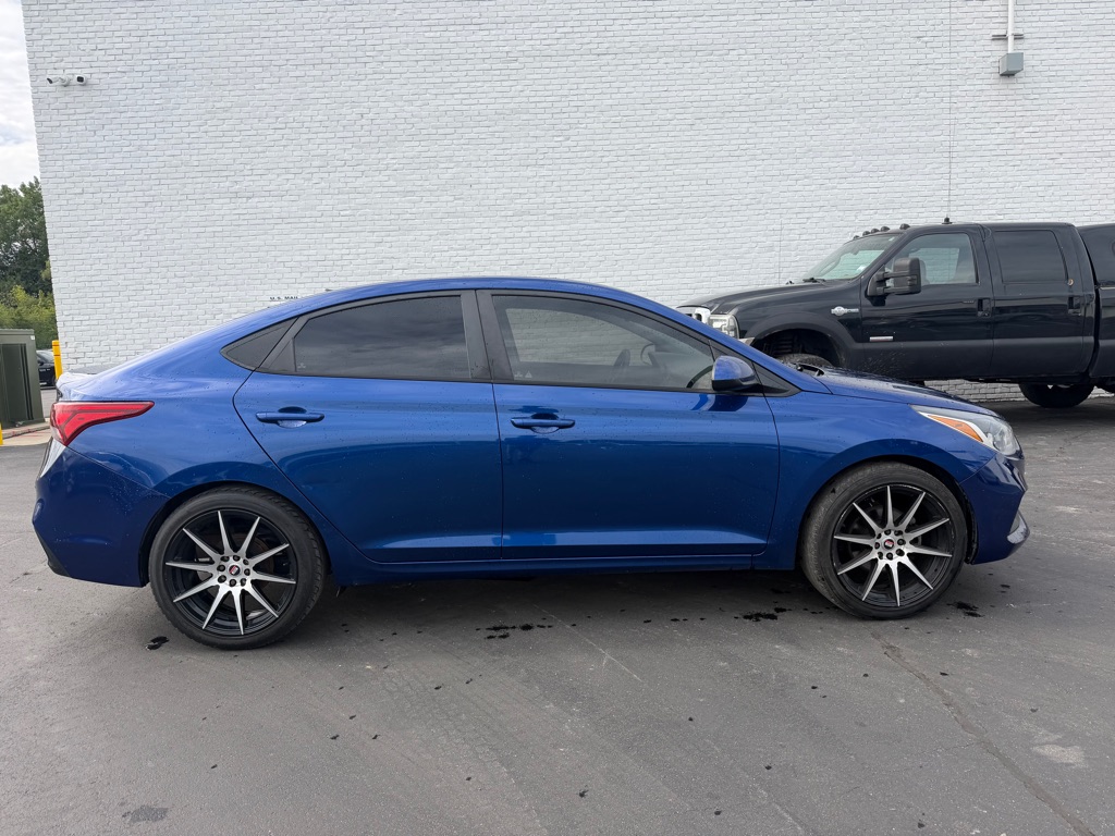 Photo 6 of this HYUNDAI ACCENT