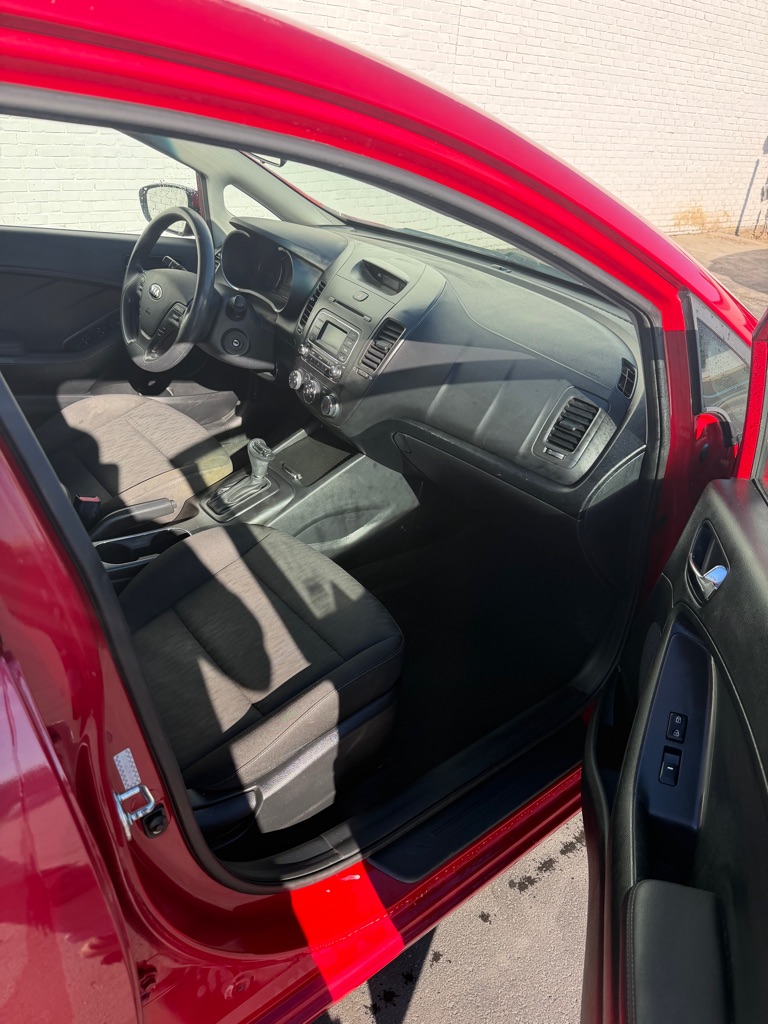 Photo 9 of this KIA FORTE