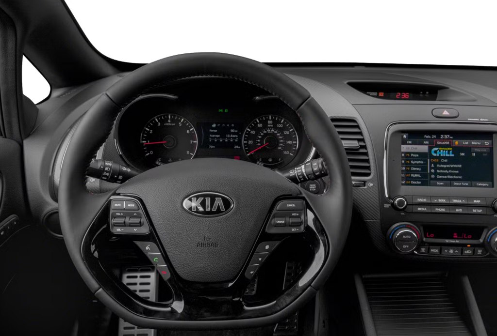 Photo 4 of this KIA FORTE