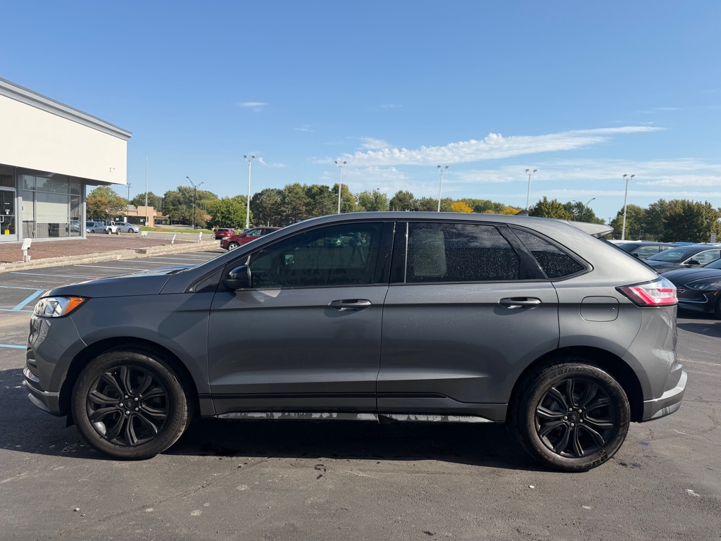 Photo 2 of this FORD EDGE
