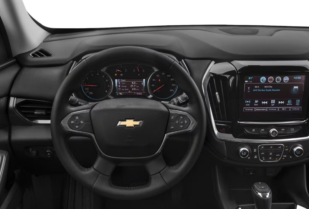 Photo 4 of this CHEVROLET TRAVERSE
