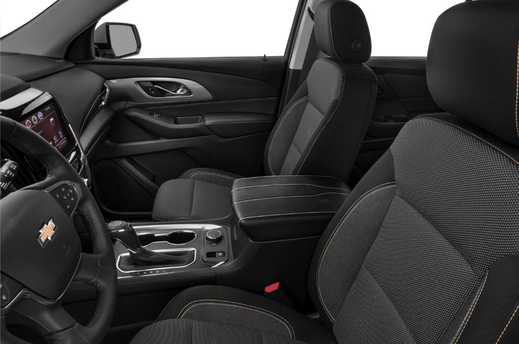 Photo 8 of this CHEVROLET TRAVERSE