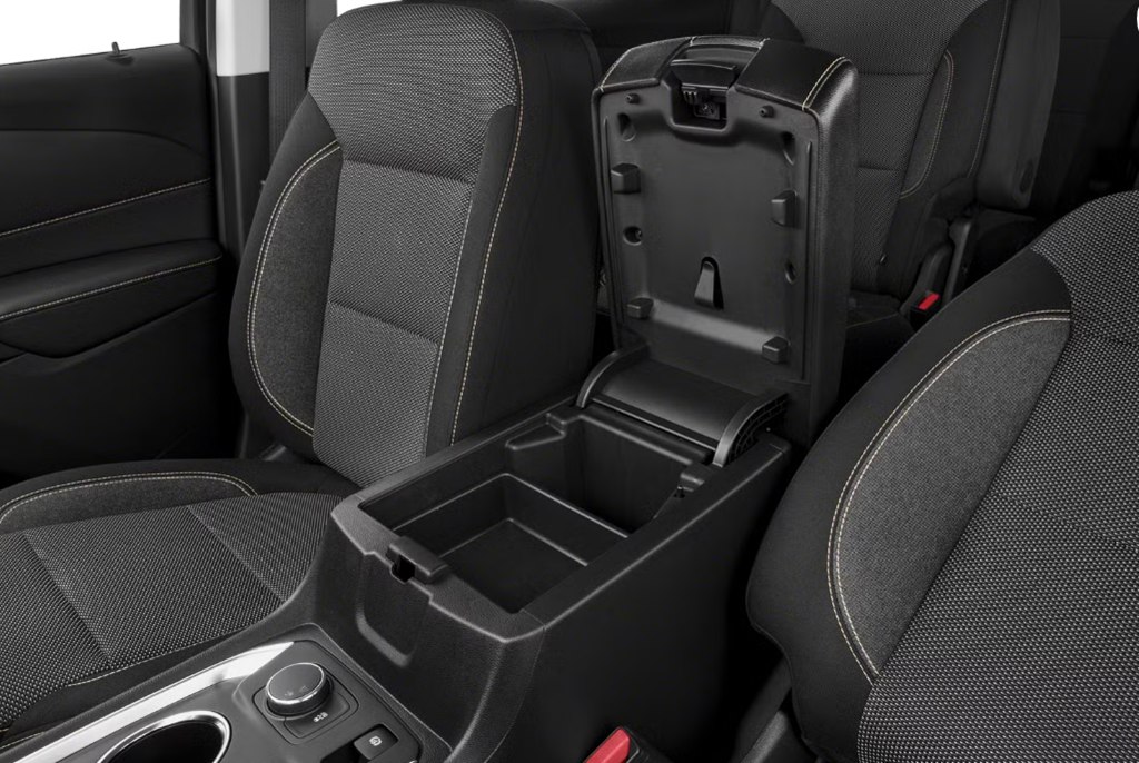Photo 7 of this CHEVROLET TRAVERSE