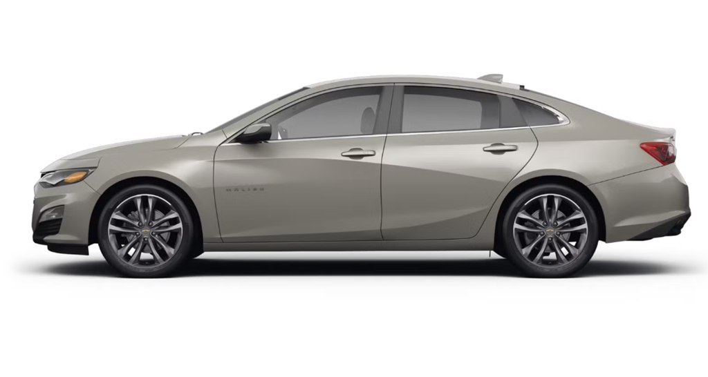 Photo 2 of this CHEVROLET MALIBU
