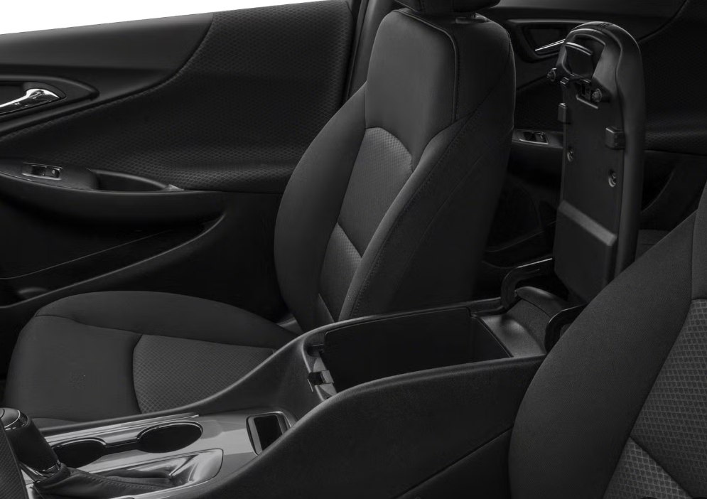 Photo 7 of this CHEVROLET MALIBU