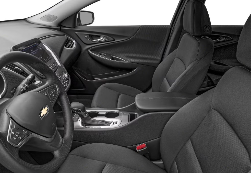 Photo 8 of this CHEVROLET MALIBU