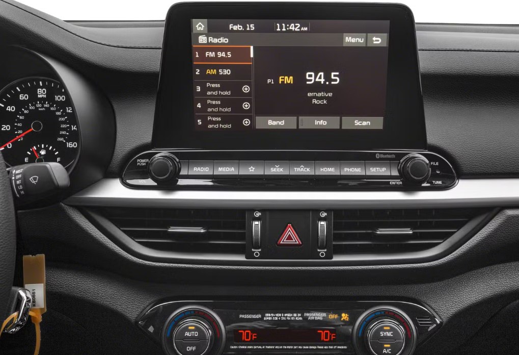 Photo 5 of this KIA FORTE