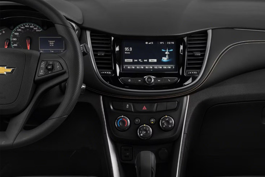 Photo 5 of this CHEVROLET TRAX