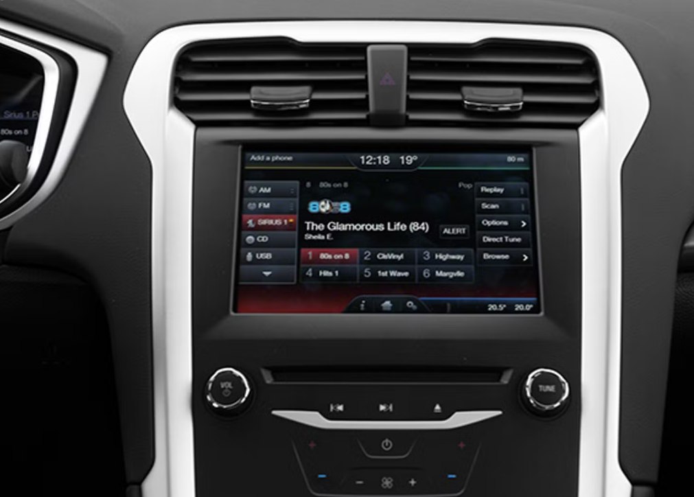 Photo 5 of this FORD FUSION