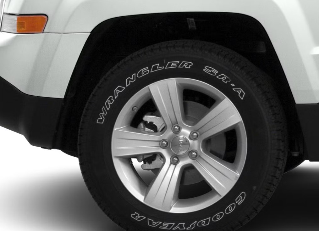 Photo 12 of this JEEP PATRIOT