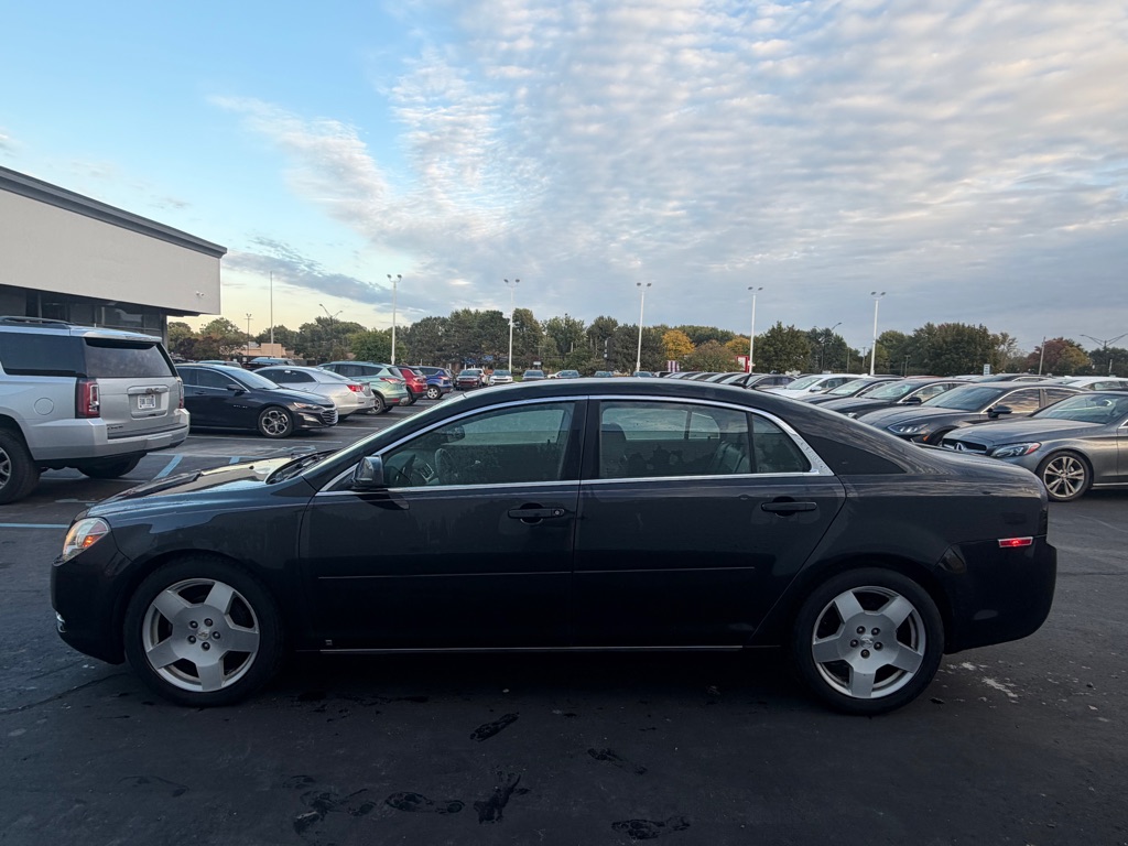 Photo 2 of this CHEVROLET MALIBU