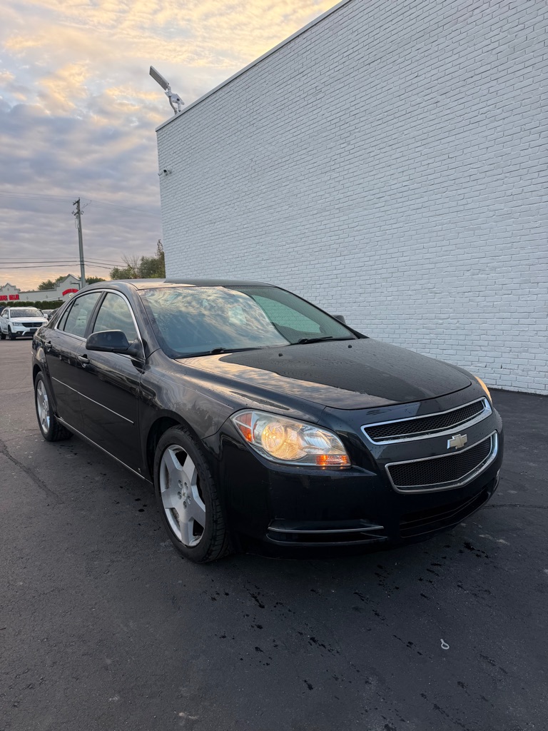 Photo 7 of this CHEVROLET MALIBU