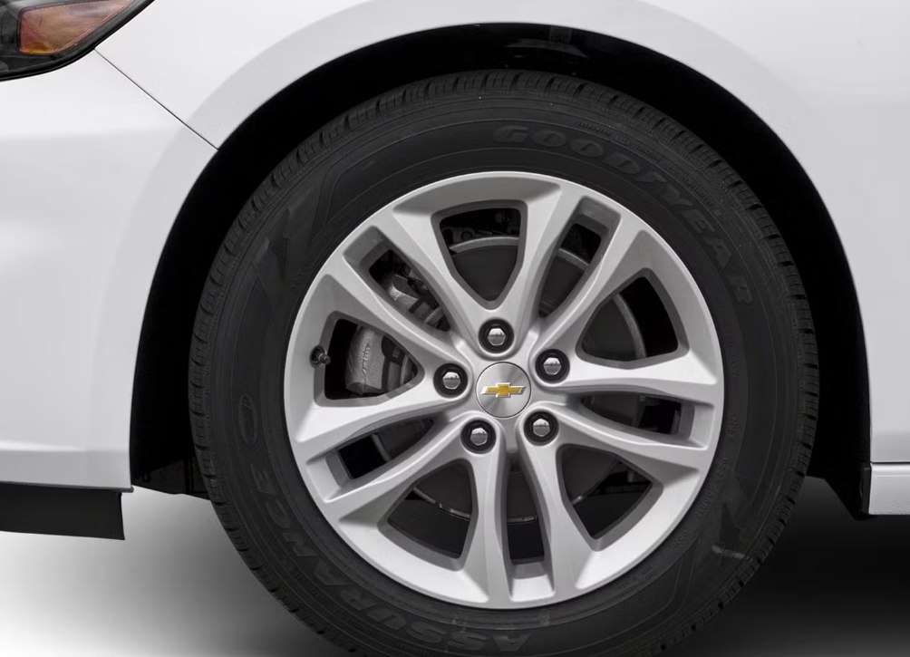 Photo 12 of this CHEVROLET MALIBU