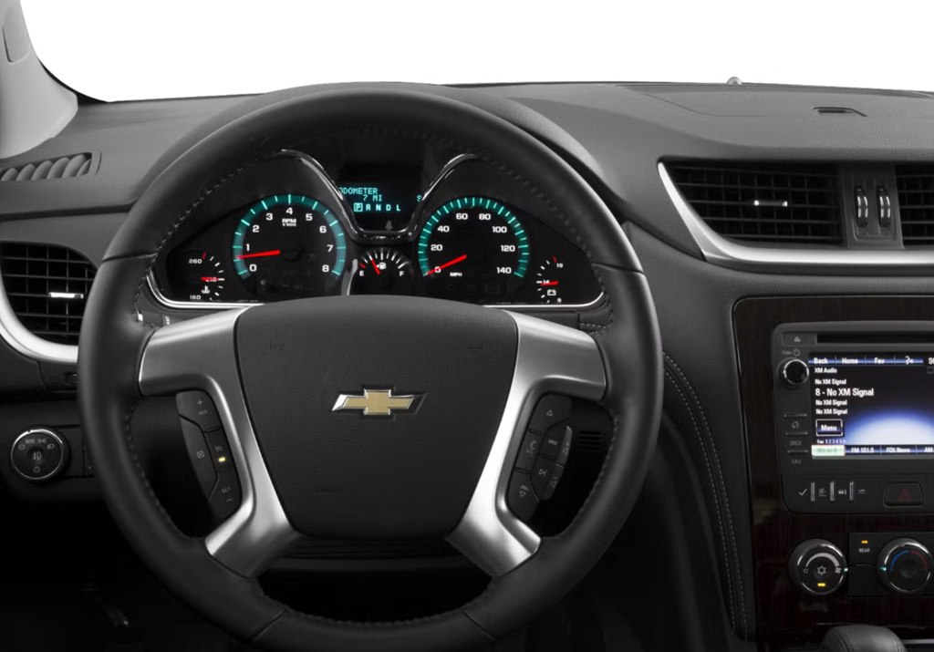 Photo 4 of this CHEVROLET TRAVERSE