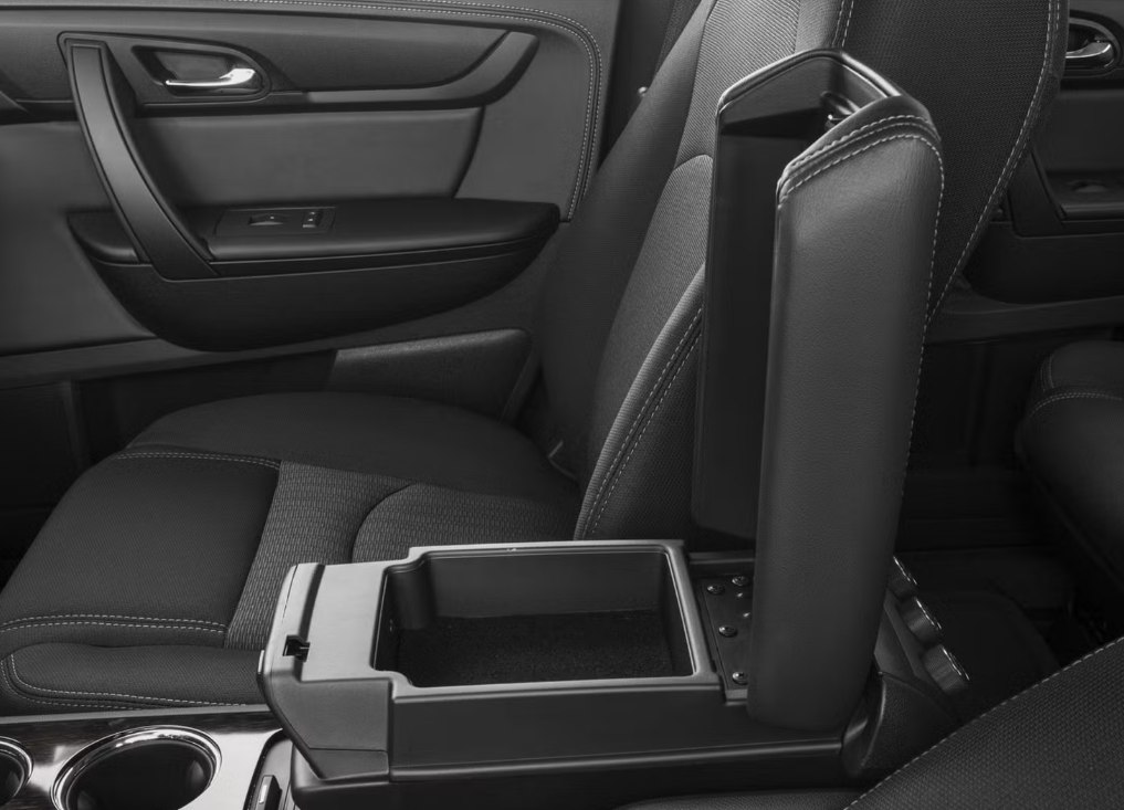 Photo 7 of this CHEVROLET TRAVERSE