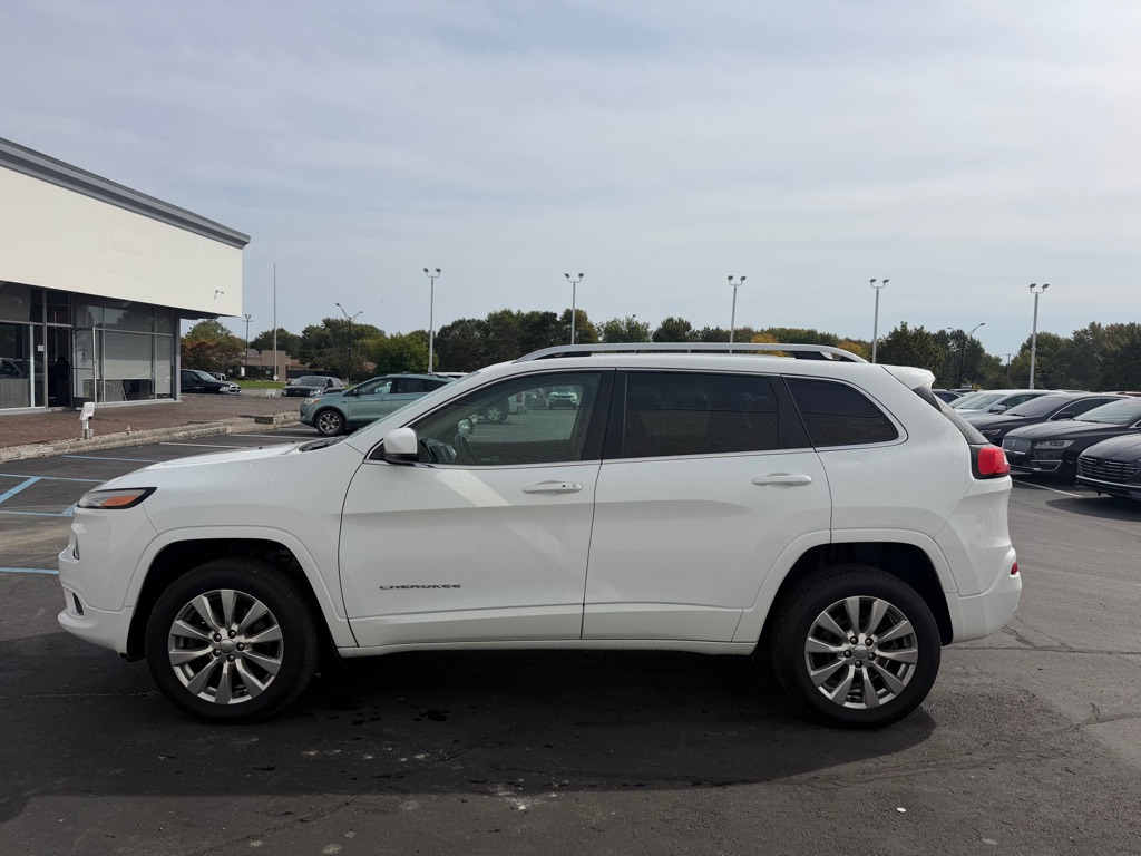 Photo 2 of this JEEP CHEROKEE