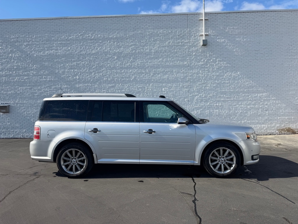 Photo 6 of this FORD FLEX