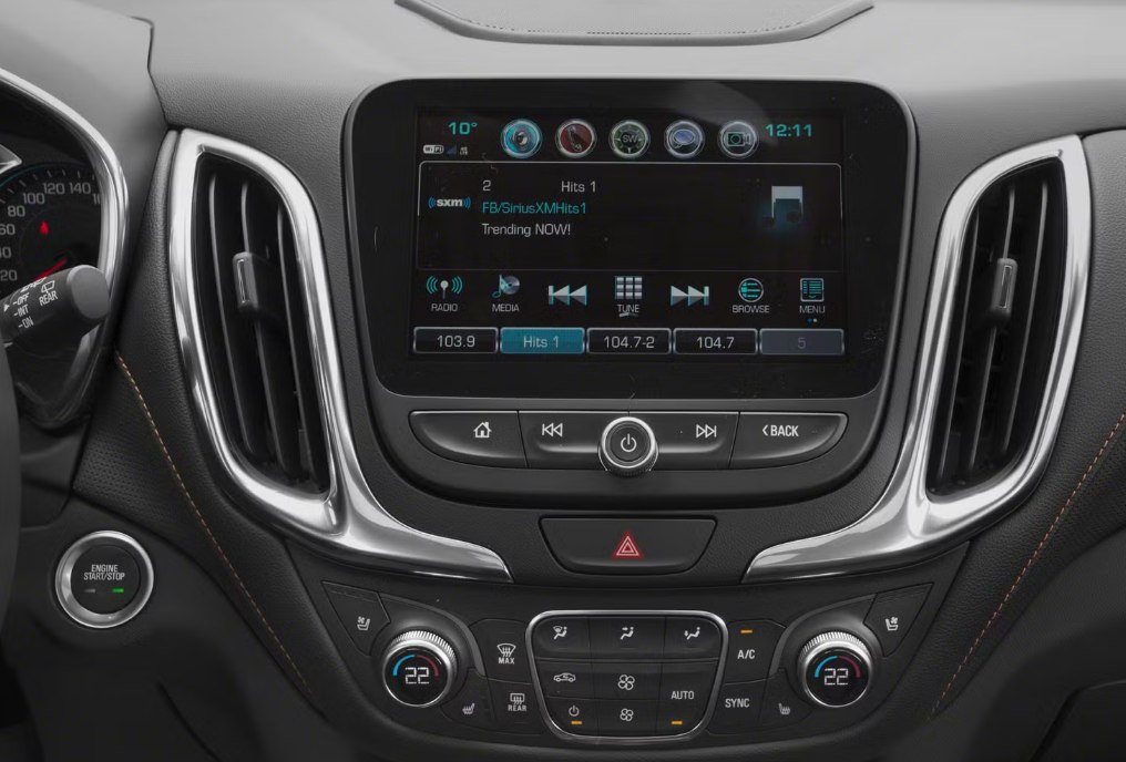 Photo 5 of this CHEVROLET EQUINOX