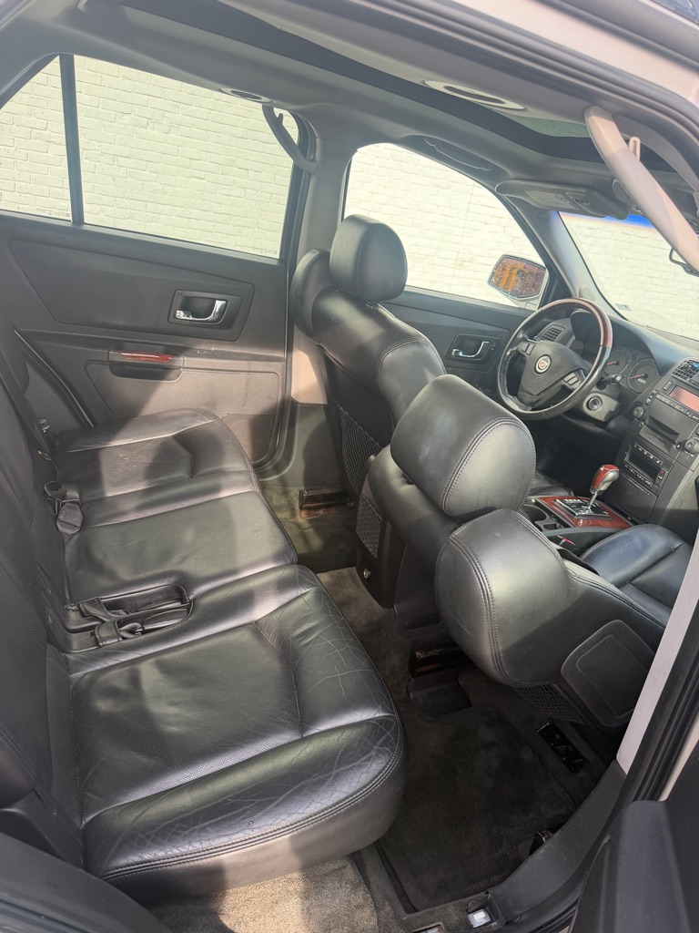 Photo 10 of this CADILLAC SRX