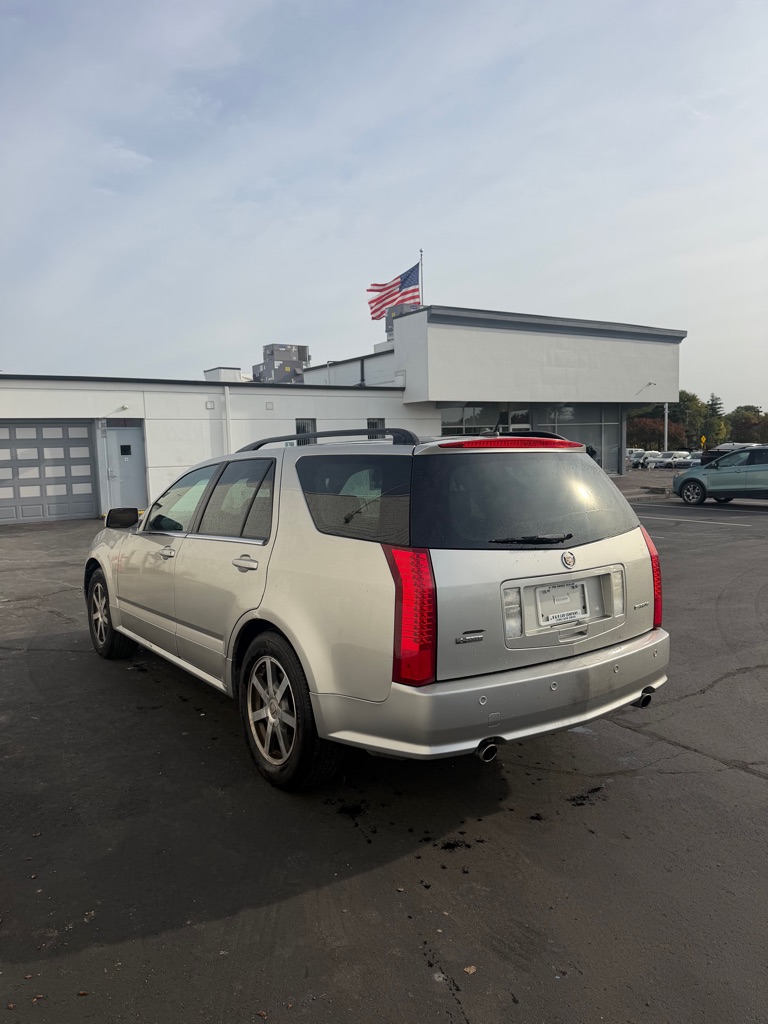Photo 3 of this CADILLAC SRX