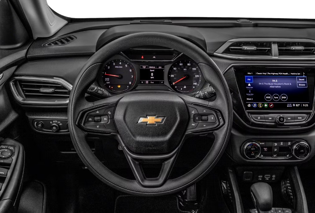Photo 4 of this CHEVROLET TRAILBLAZER