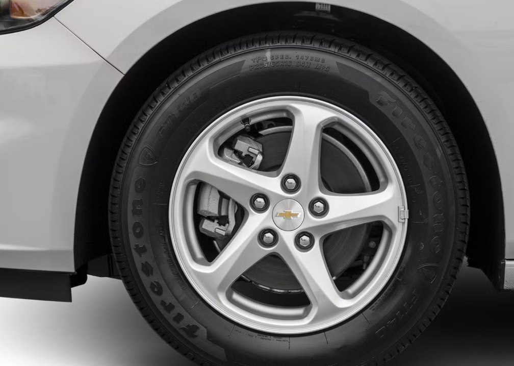 Photo 12 of this CHEVROLET MALIBU