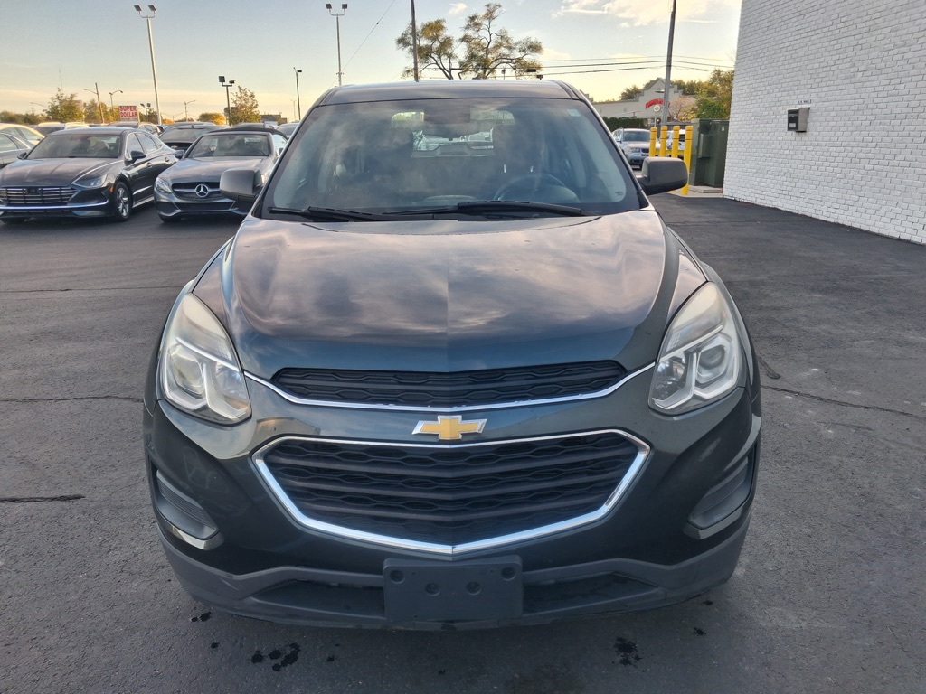 Photo 8 of this CHEVROLET EQUINOX