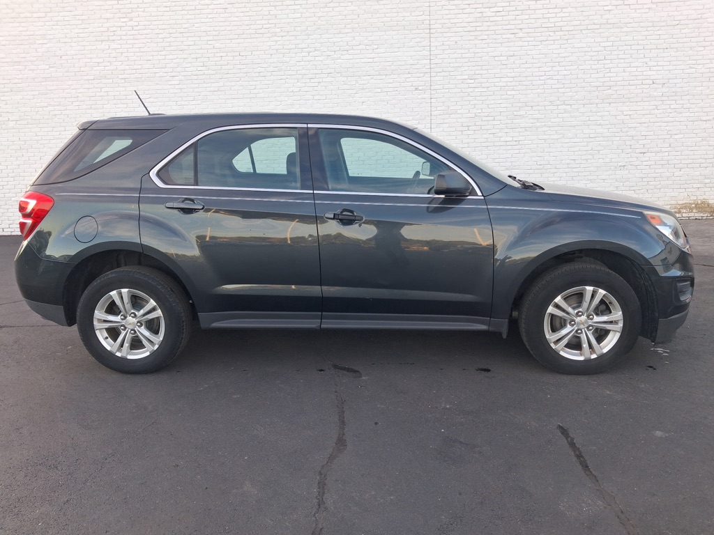 Photo 6 of this CHEVROLET EQUINOX