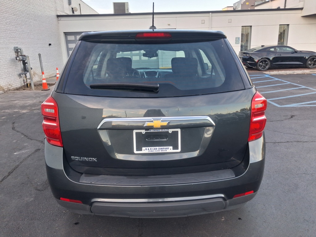 Photo 4 of this CHEVROLET EQUINOX