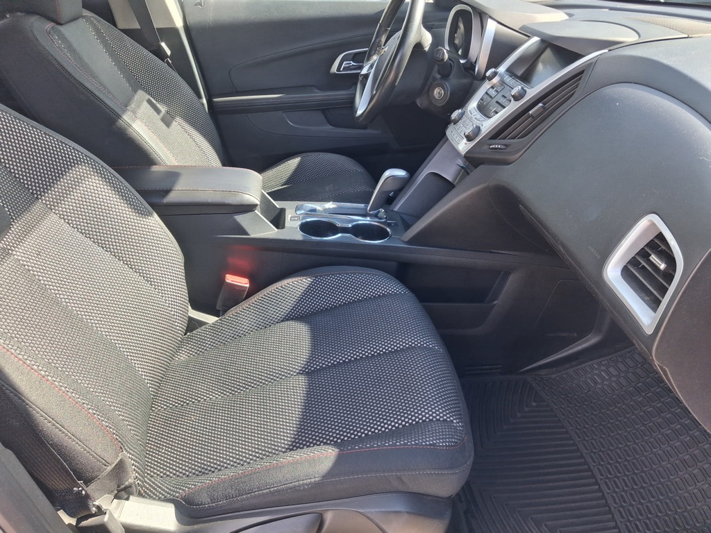 Photo 9 of this CHEVROLET EQUINOX