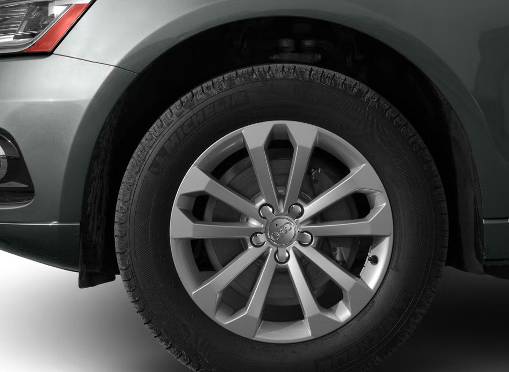 Photo 12 of this AUDI Q5