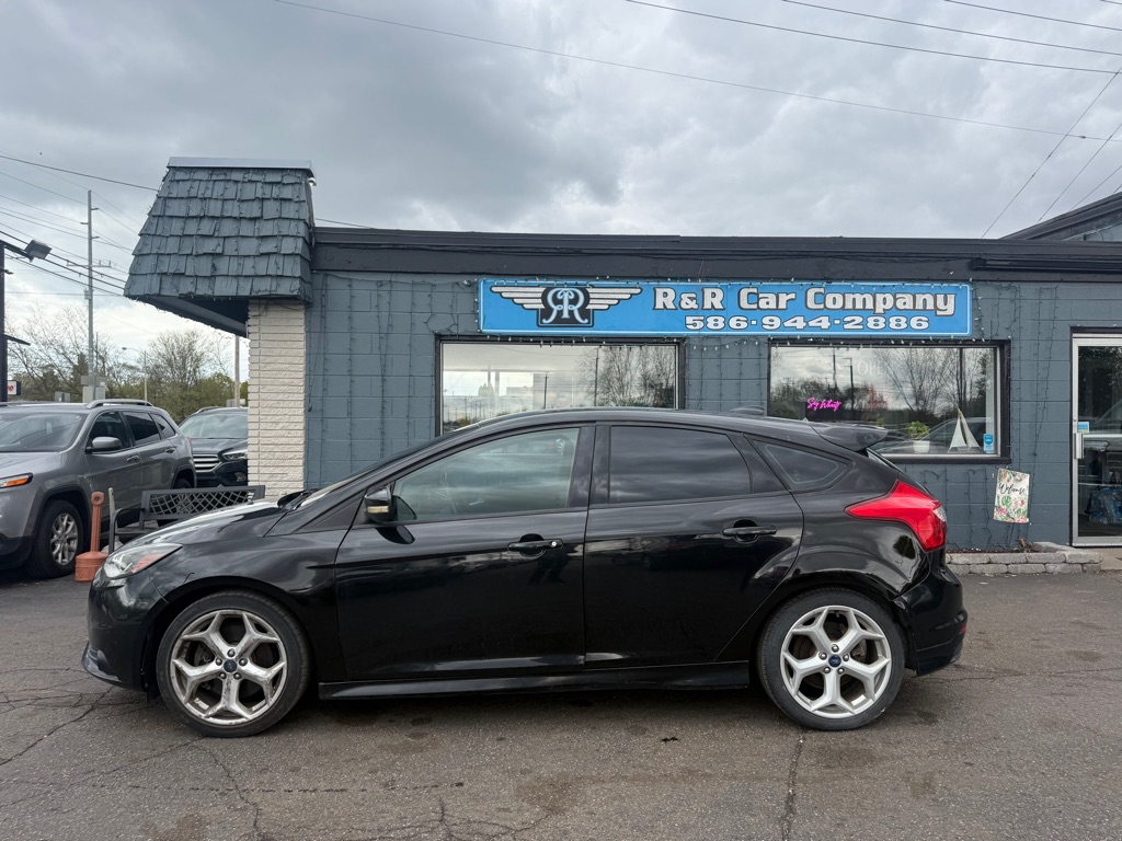 Photo 2 of this FORD FOCUS