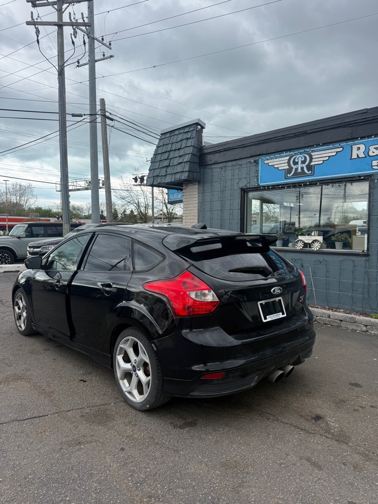 Photo 3 of this FORD FOCUS