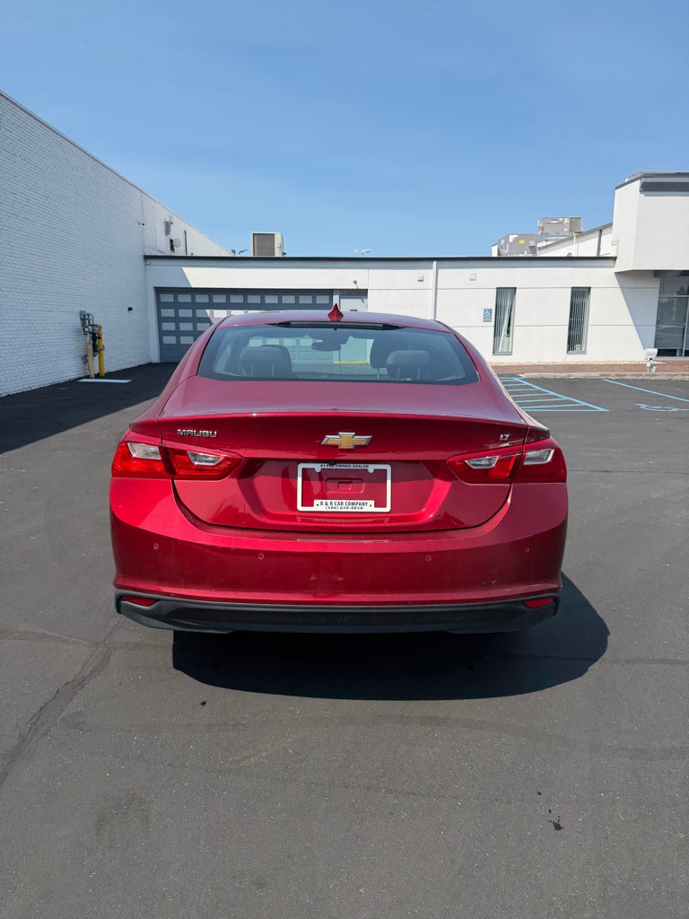 Photo 4 of this CHEVROLET MALIBU