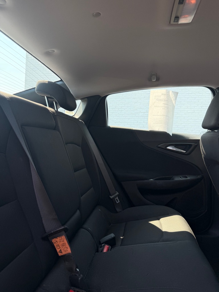 Photo 10 of this CHEVROLET MALIBU