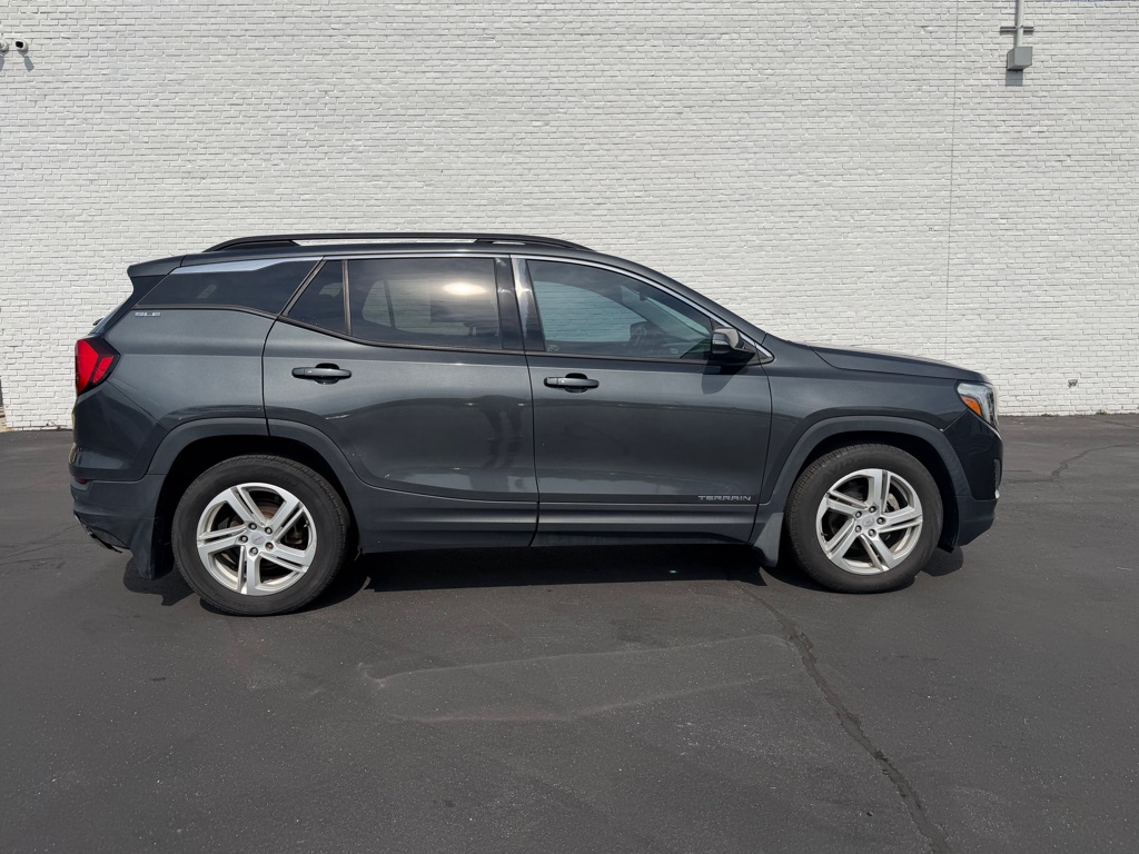 Photo 6 of this GMC TERRAIN