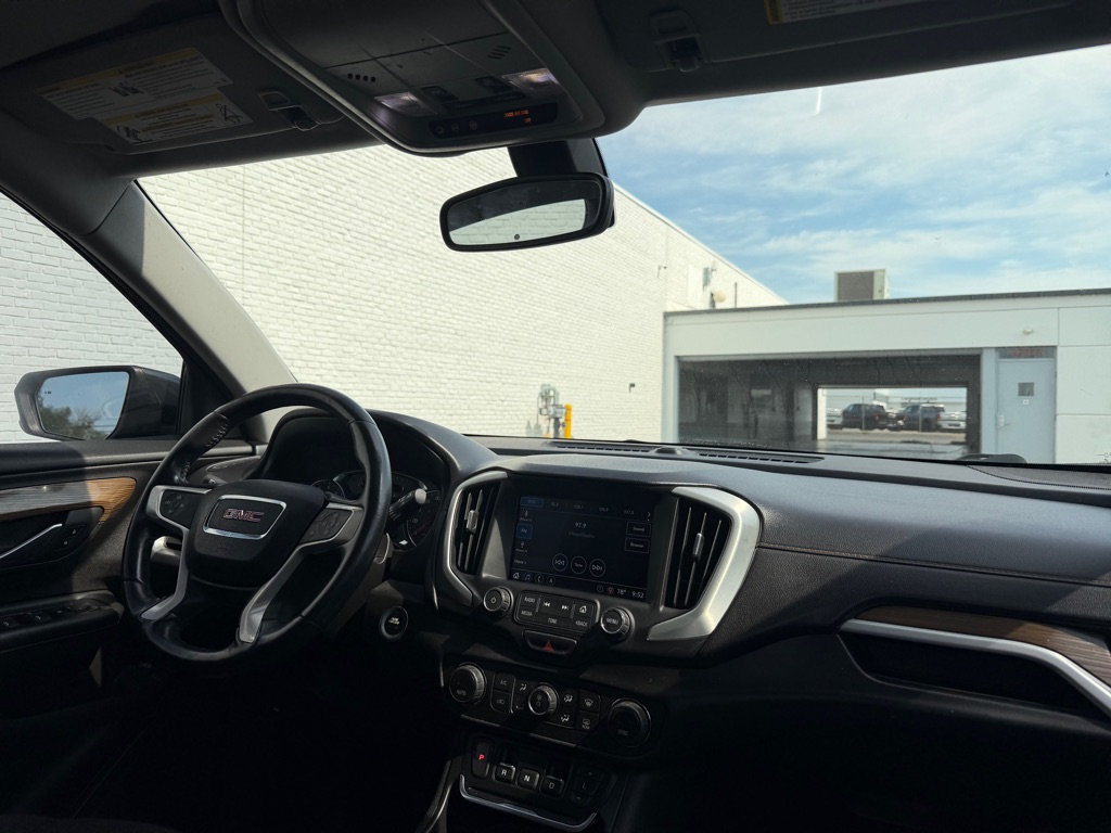 Photo 11 of this GMC TERRAIN