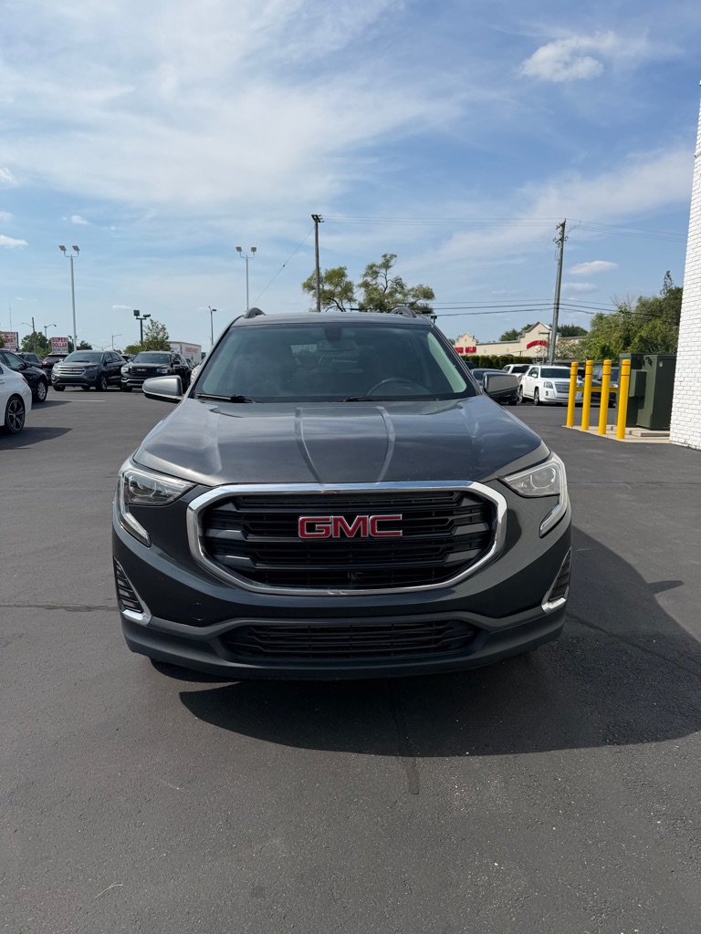 Photo 8 of this GMC TERRAIN