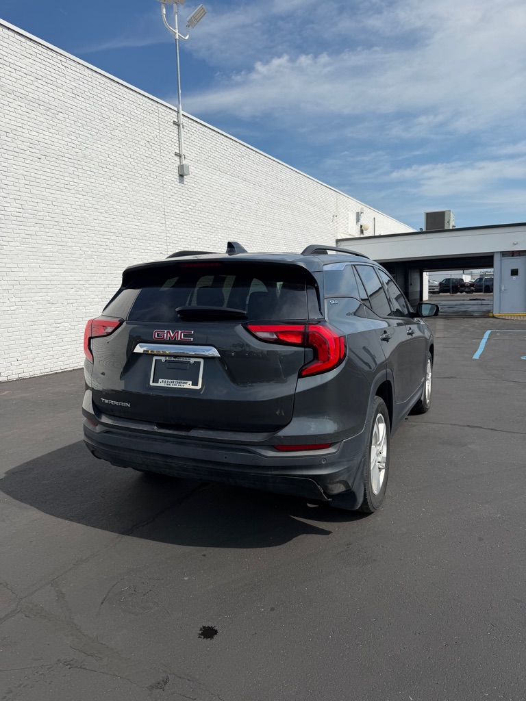 Photo 5 of this GMC TERRAIN