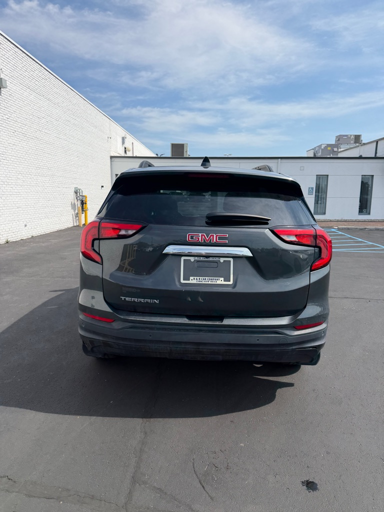 Photo 4 of this GMC TERRAIN