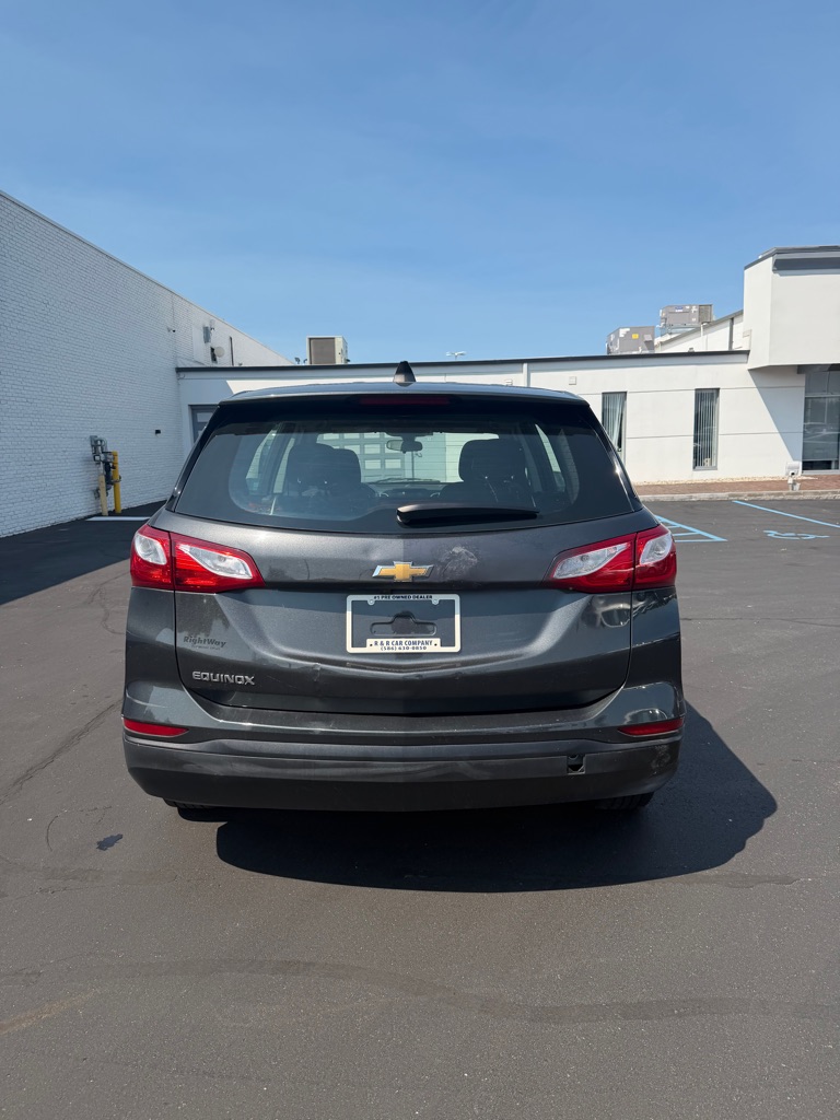 Photo 4 of this CHEVROLET EQUINOX