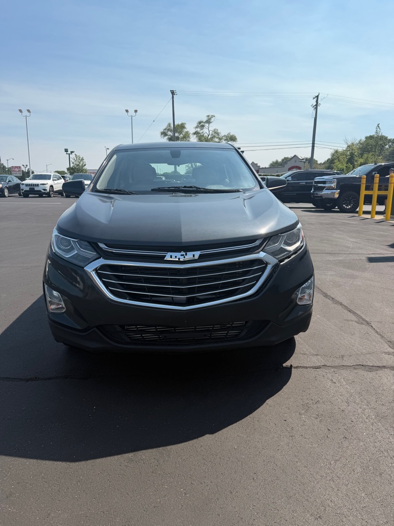 Photo 8 of this CHEVROLET EQUINOX