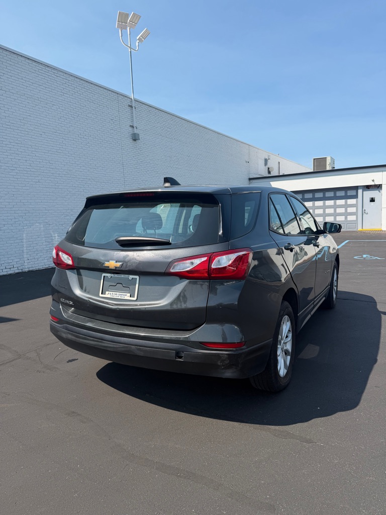 Photo 5 of this CHEVROLET EQUINOX