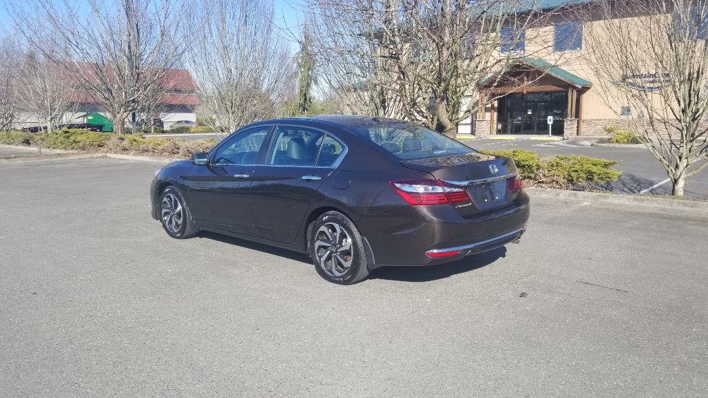 Photo 11 of this HONDA ACCORD