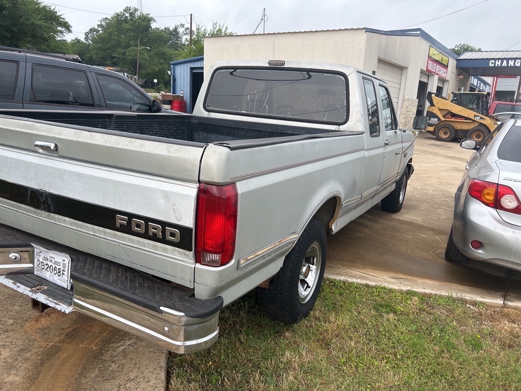 Photo 3 of this FORD F-150