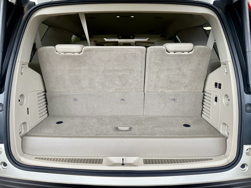 Photo 9 of this CADILLAC ESCALADE